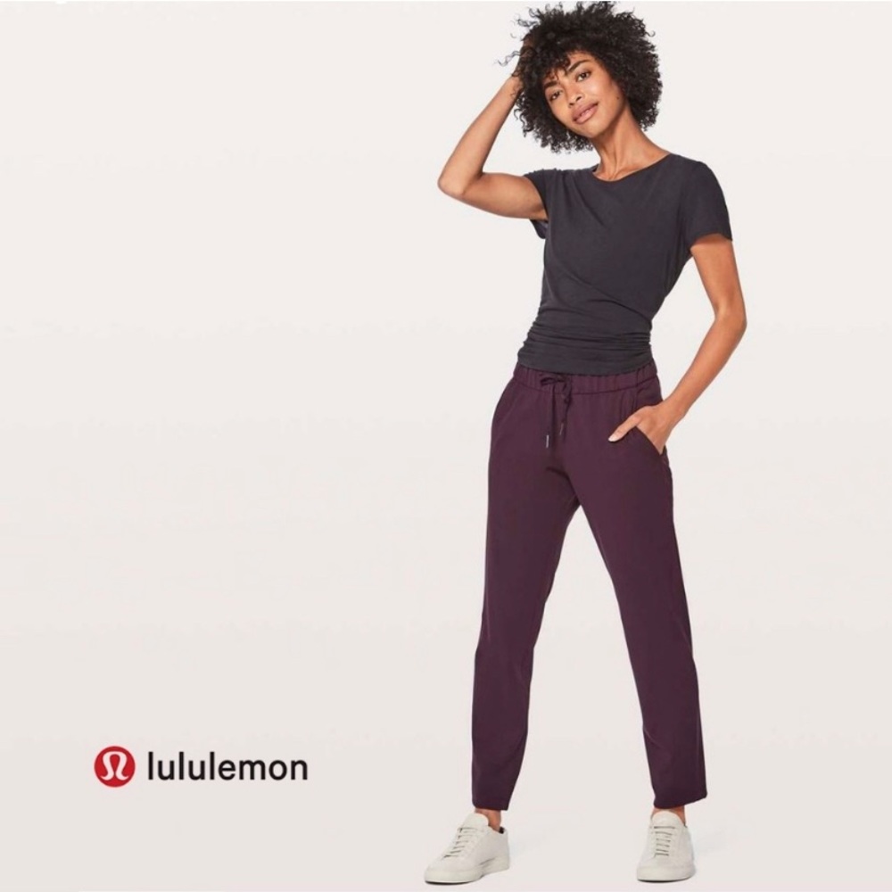 Lululemon On The Fly Pants - Size 8 - Black Cherry